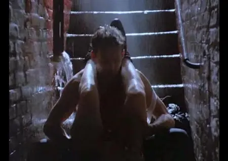 Cena erótica com Kim Basinger do filme nove semanas e meia